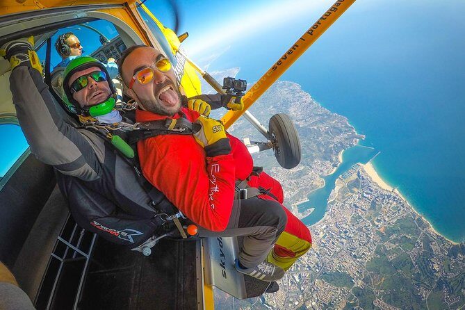Tandem Skydiving Algarve from 15.000ft  5000m - Key Points