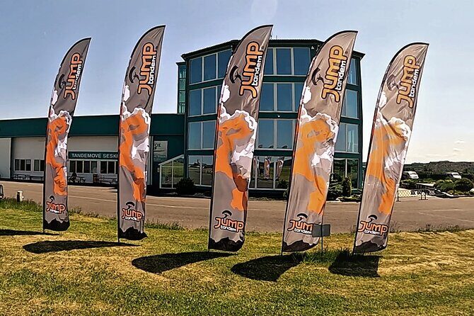 Tandem Skydiving in Prague - Tandem Jump with transfers! - FAQ