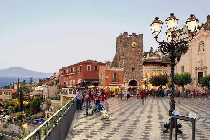Taormina and Castelmola private and guided tour with Arancino - The Sum Up
