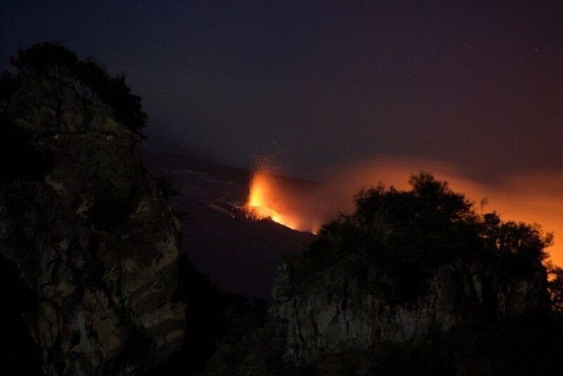 Taormina: Mount Etna Sunset Tour with Cave Visit and Tasting - What to Expect on the Mount Etna Sunset Tour