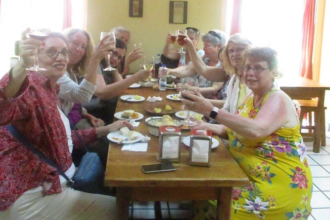 Tapas and history tour ending with churros with chocolate - An Introduction to Madrid’s Culinary and Historical Charm