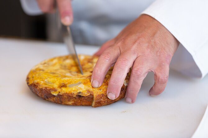 Tapas Cooking Class + Wine Pairings (Includes 5-Course Meal) - Who Will Love This Experience?