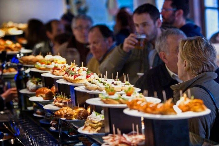 Tapas Crawl in Madrid Historical Quarter for Lunch or Dinner - The Itinerary: What to Expect at Each Stop
