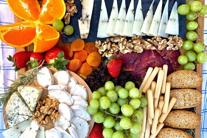 Tapas in the vineyards - What the Tour Includes and How It Works