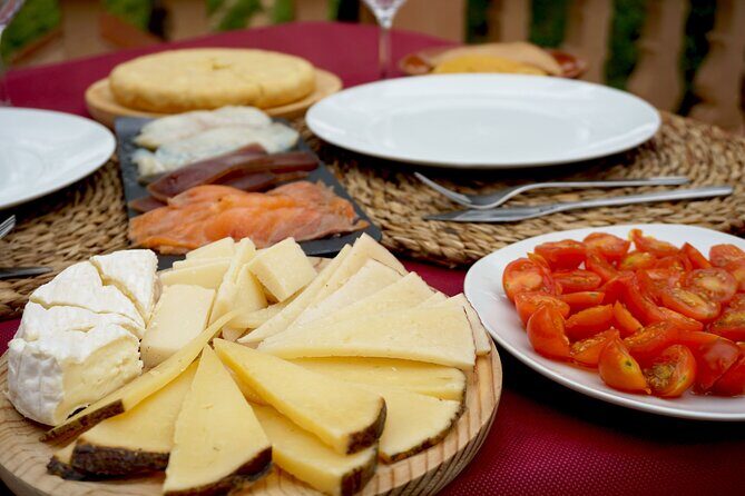 Tapas in the vineyards - The Tapas and Meal Experience