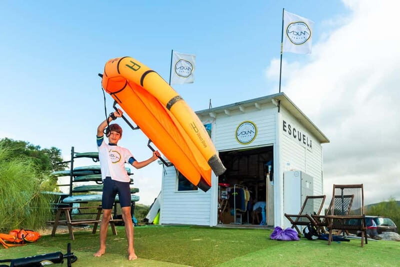Tarifa, Cadiz: Wingfoil lessons for all levels. Children and adults - Introduction