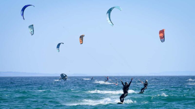 Tarifa: Private kitesurfing lessons with Matos Tarifa - Key Points