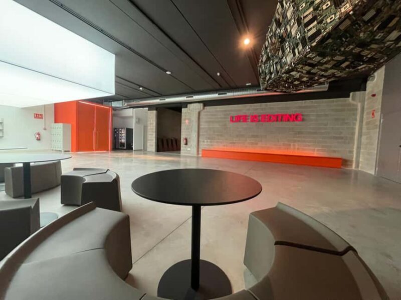 Tarragona: Guided tour of the New Art Centre - Key Points