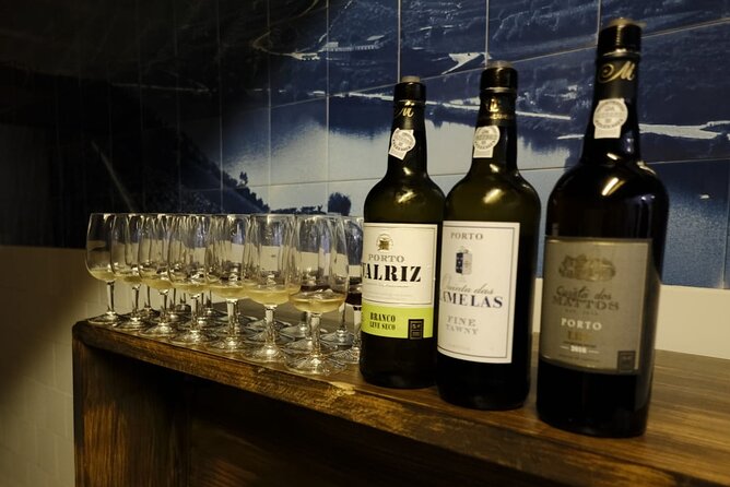 Taste of Porto: The Ultimate Full Meal Portuguese Food Tour - Stop 1 Taste: Pastel de Nata With Coffee Energy