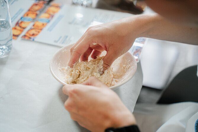 Taste the essence of tradition: create your own Pastel de Nata! - The value of this tour