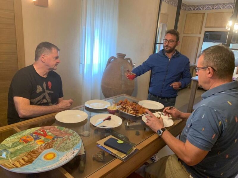 Tasting of EVO Oil in the province of Agrigento - What to Expect from the Olive Oil Tasting Tour in Agrigento