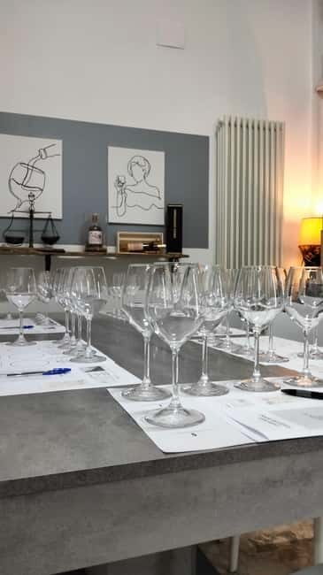 Tasting of local white wines - An In-Depth Look at the Experience
