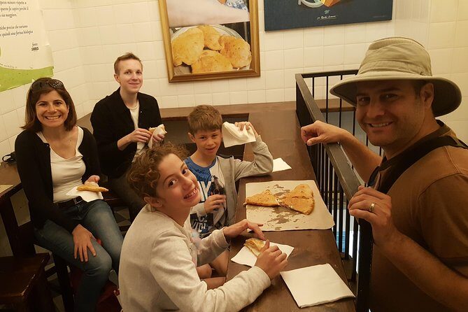 Tasty Naples Street Food Tour of MustEat Gourmet Specialties and MustSee Sites - What to Expect on the Tour