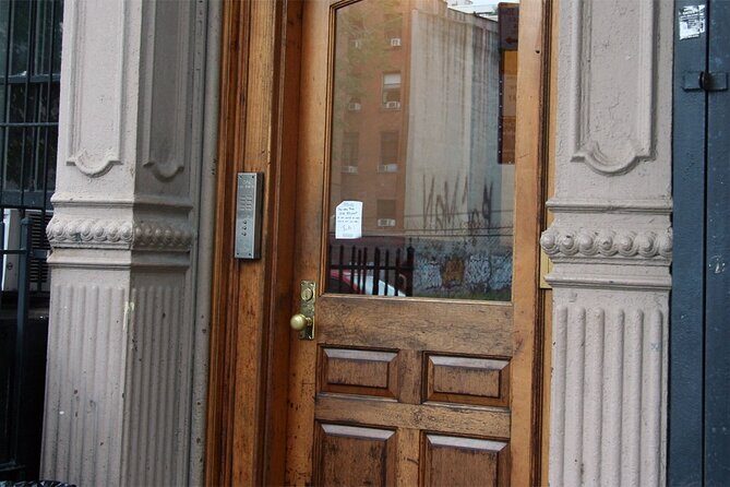 Taxi Driver Movie Locations on Private Tour in New York City - A Deep Dive into the "Taxi Driver" Location Tour