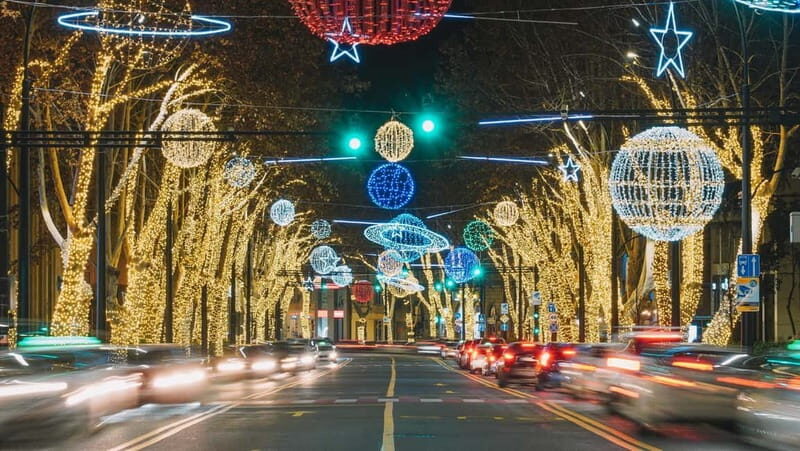 Tbilisi: Christmas Market & Lights Guided Walking Tour - A Walk Through Tbilisis Holiday Lights and Markets