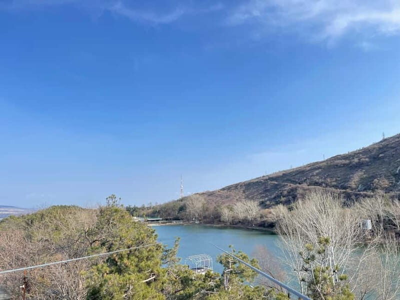 Tbilisi: Elegance of Traditional Architecture & Turtle Lake - Who Would Love This Tour?