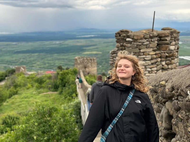 Tbilisi: Kakheti Private Wine Tour with Family Lunch - Exploring Sighnaghi: The “City of Love”