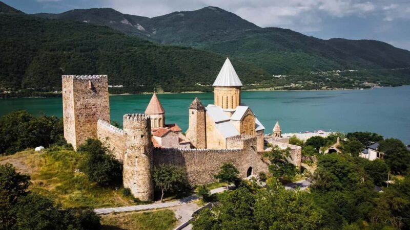 Tbilisi: Kazbegi, Ananuri, Gudauri Day Trip - Exploring Georgia’s High Highlands in a Day