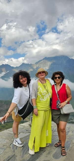 Tbilisi: Kazbegi Group Tour with Khinkali Cooking Class - Key Points