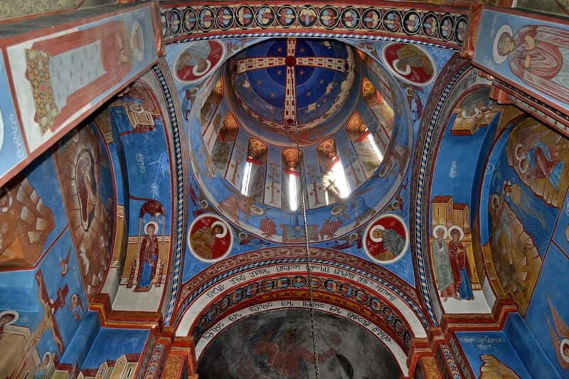 Tbilisi: Mystical Sololaki District and Vera Cemetery Tour - Key Points