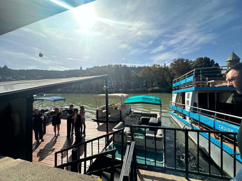 Tbilisi: River Sightseeing Boat Ride with Welcome Drink - Who Is This Tour Best For?