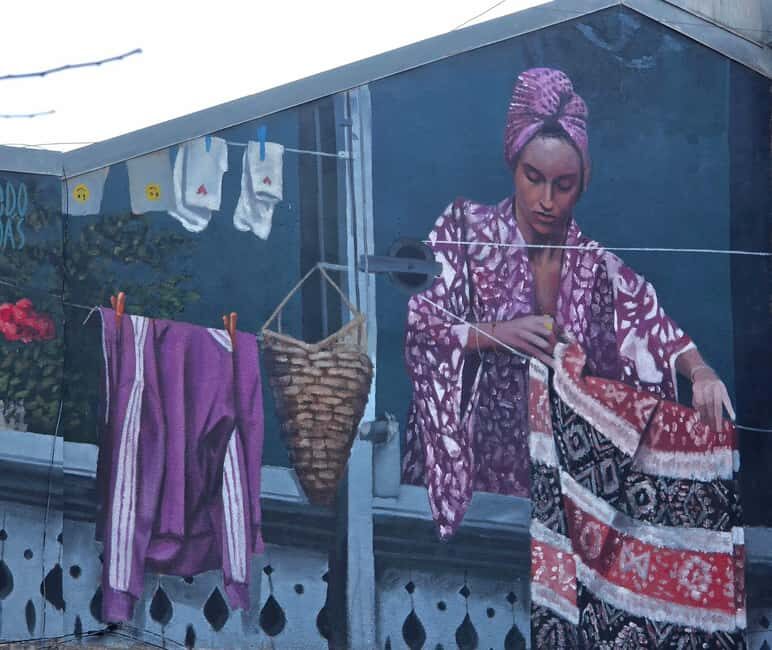 Tbilisi: Sololaki Tour with Hidden Gems & Funicular - Who Will Love This Tour?