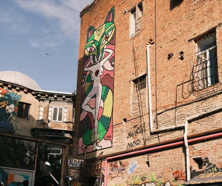 Tbilisi: Street Art and Graffiti Guided Walking Tour - The Guides: Knowledge and Charm