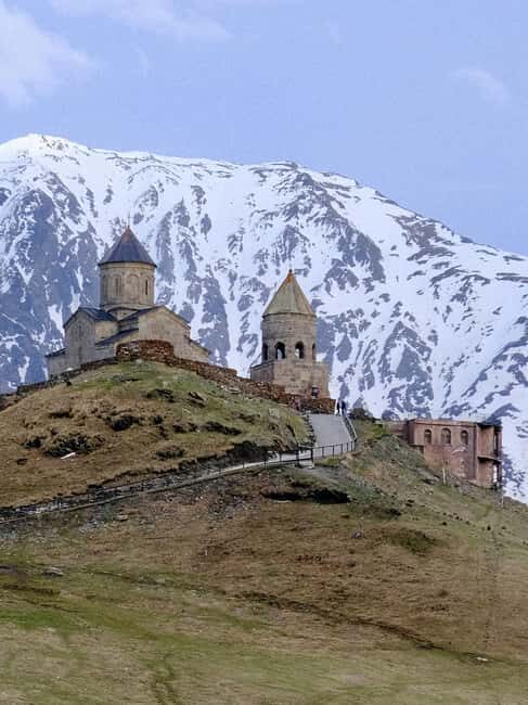 Tbilisi: to Kazbegi, Gudauri, Gergeti, and Ananuri. Day Trip - Key Points