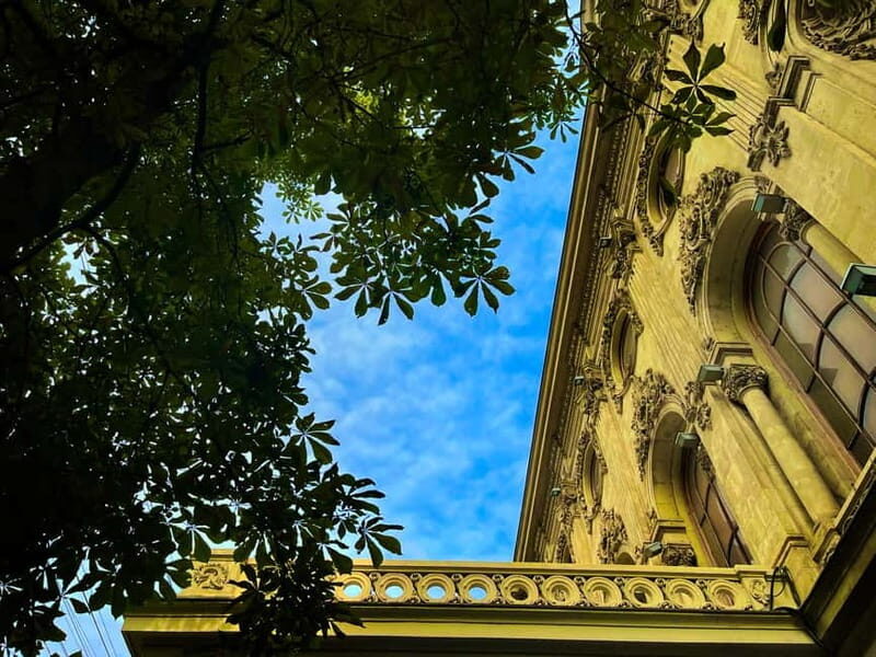 Tbilisi: Walking Tour of Main Highlights With Food & Wine - Who Is This Tour Best For?