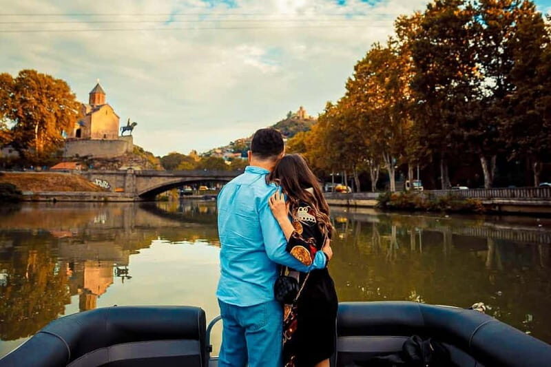 tbilisi:cityseeghting cruize on river - Key Points