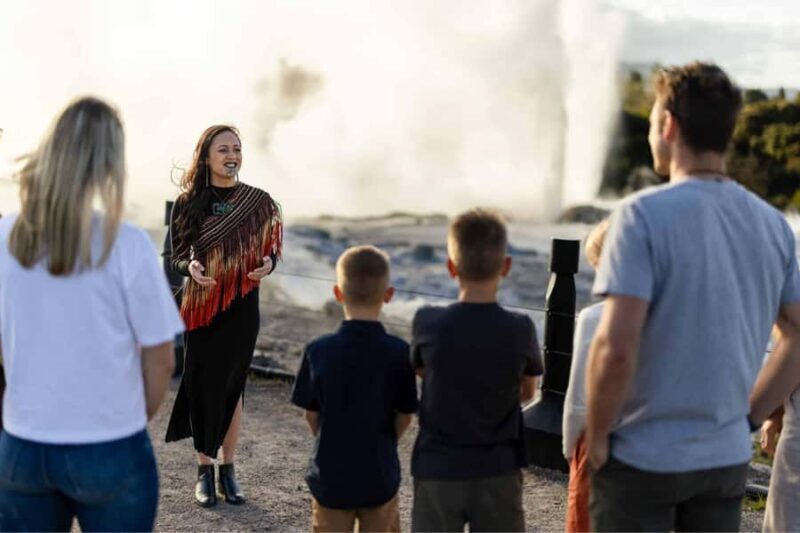 Te Puia: Te R Guided Day Tour + Haka Cultural Performance - FAQ