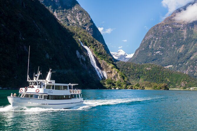 TeAnau to Queenstown via Milford Sound Tour with Cruise and Lunch - Potential Drawbacks and Considerations