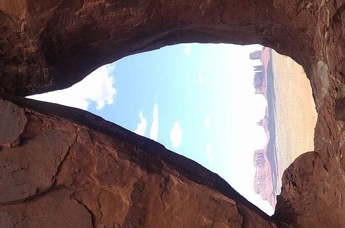 Tear Drop Arch Tour (3SNGT Tear Drop Arch) - Who Should Consider This Tour?
