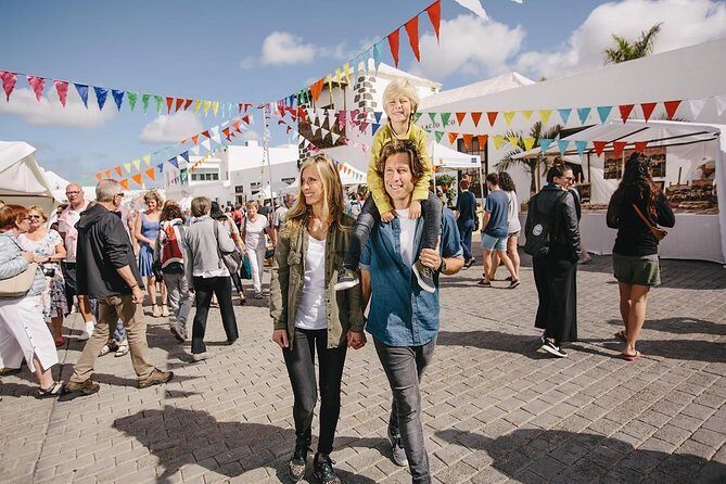 Teguise Market and La Graciosa Island Tour - Exploring the Full Itinerary