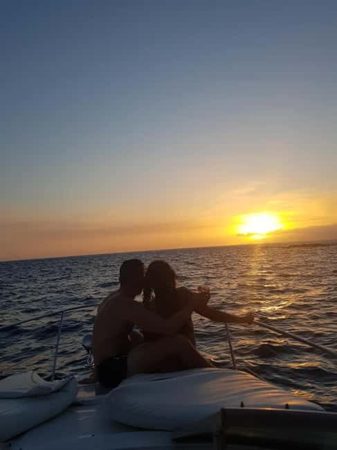 Tenerife: Armani Charter with Snacks and Drinks 2-3-6 hours - FAQ