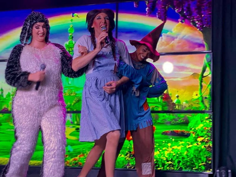 Tenerife: MHT Comedy Drag Dinner Show - What Is the MHT Comedy Drag Dinner Show?