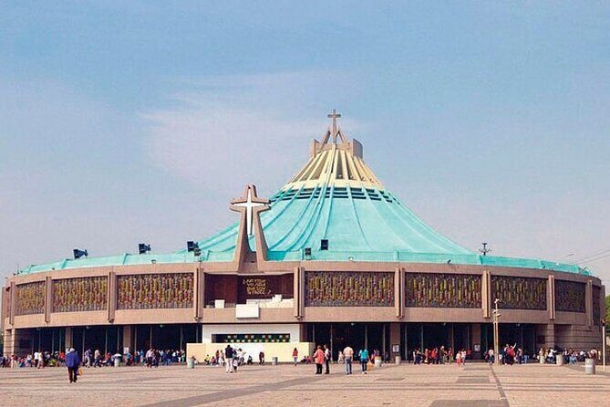 Teotihuacan and Basilica of Guadalupe with mezcal, tequila & handcrafts - An In-Depth Look at the Tour Experience