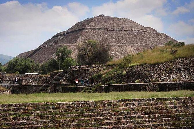 Teotihuacan & Basilica Guadalupe Tour with lunch - A Deep Dive into the Tour Experience