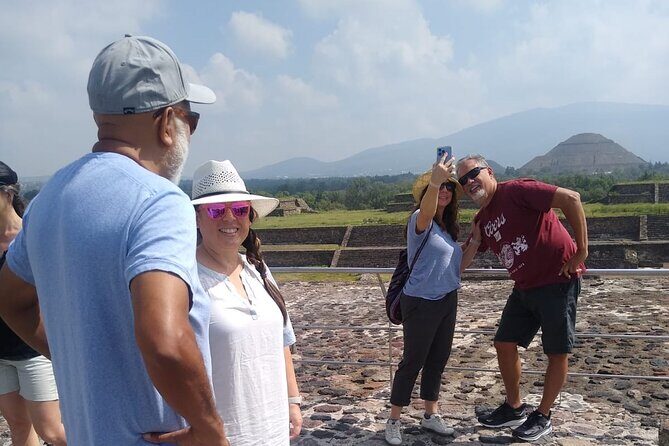 Teotihuacan + Basilica + Tlatelolco SHARED. - FAQ