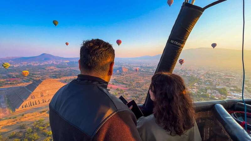 Teotihuacan: Hot Air Balloon Ride with Breakfast & Transport - The Experience in Detail