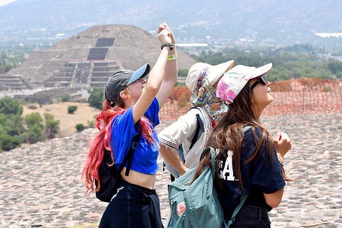 Teotihuacan Piramids and Shrine of Guadalupe without Lunch from Mexico City - What to expect at Teotihuacan: a visual and cultural feast