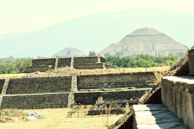 Teotihuacan Piramids and Shrine of Guadalupe without Lunch from Mexico City - Who will enjoy this experience?