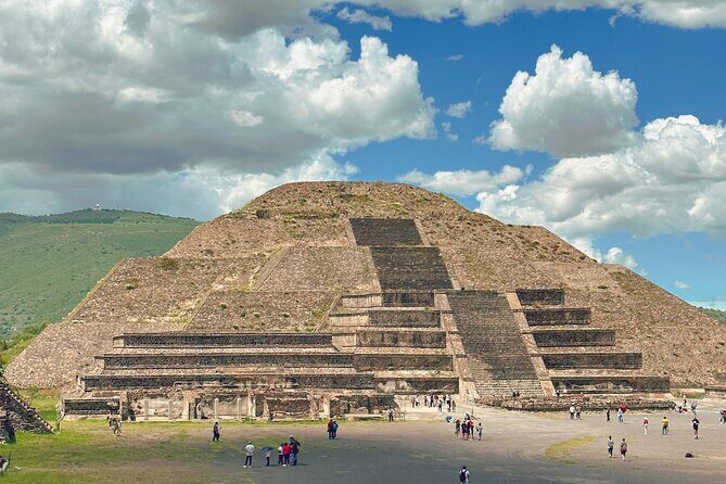 Teotihuacán Pyramids Private Tour From Mexico City - Key Points: