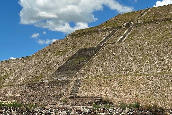 Teotihuacán Pyramids Private Tour From Mexico City - The Experience Through the Lens of Reviews