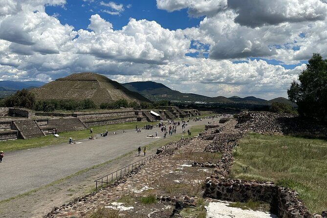 Teotihuacán Pyramids Private Tour From Mexico City - Frequently Asked Questions