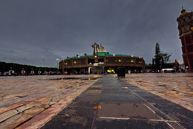 Teotihuacán Pyramids Tour, Guadalupe Sanctuary and 3 cultures - Learning About Teotihuacán’s Inventions