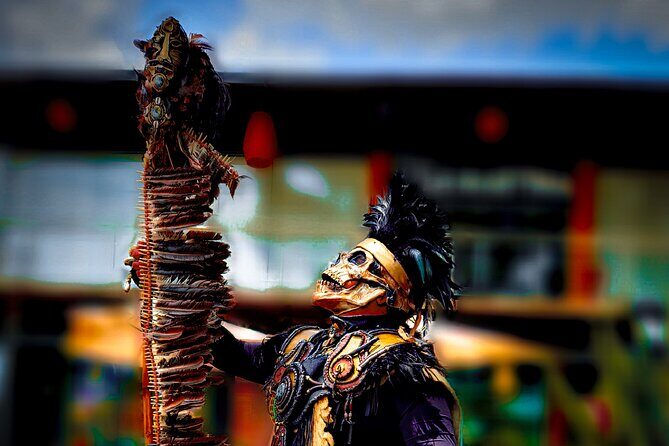 Teotihuacán Pyramids Tour, Guadalupe Sanctuary and 3 cultures - Lunch and Relaxation