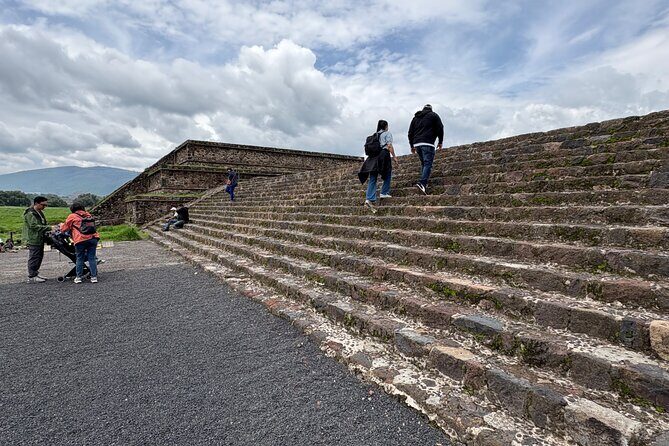 Teotihuacan Pyramids VIP Tour without Commercial Stops - Who Is This Tour Best For?