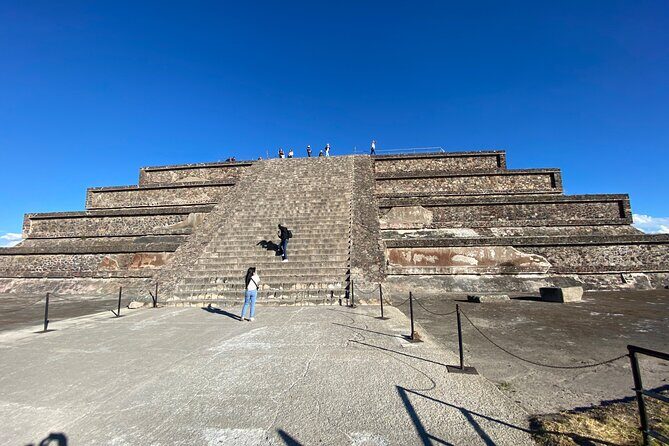 Teotihuacan Pyramids VIP Tour without Commercial Stops - The Sum Up