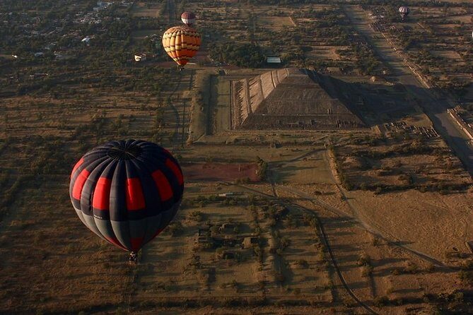 Teotihuacan shared Hot Air Balloon Ride and Private Tour - Key Points
